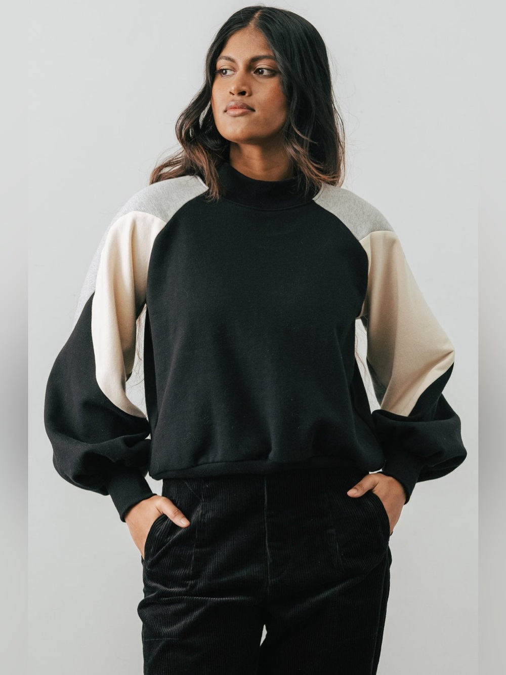 Jennifer Glasgow black, white, grey Ezili geometric Sweatshirt, size XXL